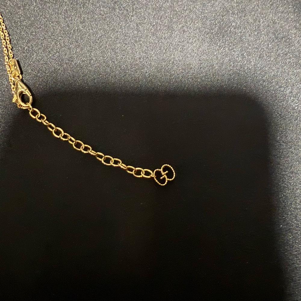 Gucci Le Marche Des Merveilles Diamond and Black Onyx Reversible Necklace 18kt - Picture 8 of 9
